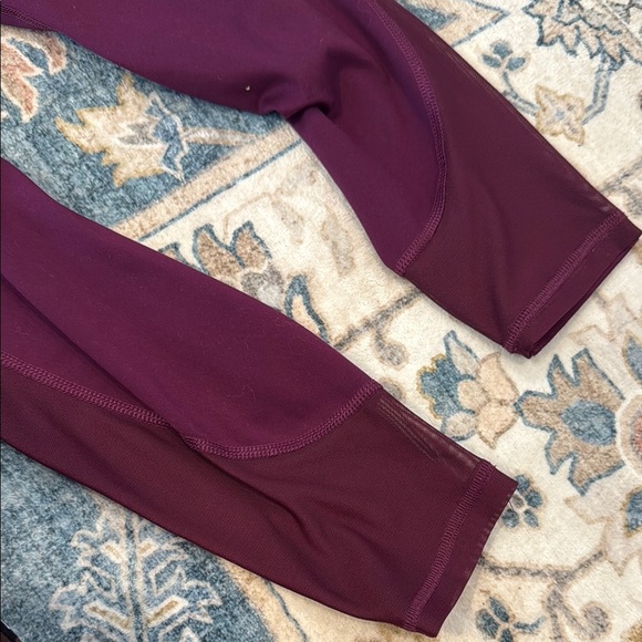 Avia XS (0-2) Purple Maroon High-Waisted Leggings with sheer panel detail - Picture 10 of 11